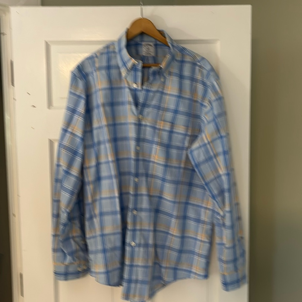 Brooks Brothers XL no-iron button down shirt.